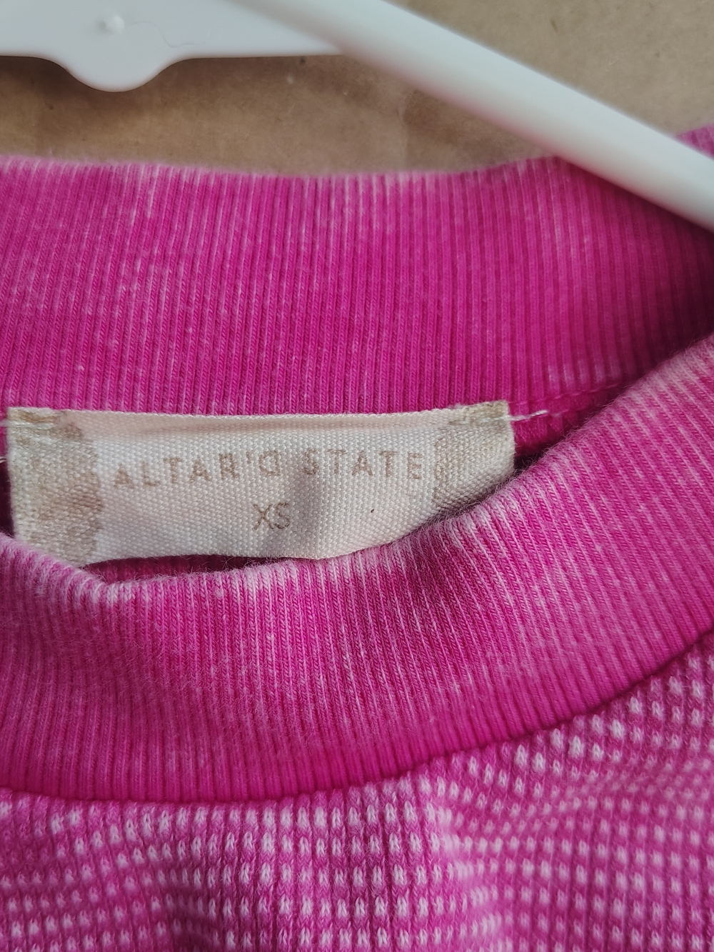 Altar'd State Magenta Ribbed Flutter-Sleeve Cropped Top - Picture 2 of 7